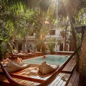  Albergue Che & Bar Adults Only México