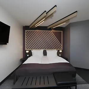 *** Hotel Berlin-airport Alemanha